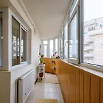 Apartment The Quark Modern Designed 2br