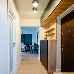 Apartment The Quark Modern Designed 2br
