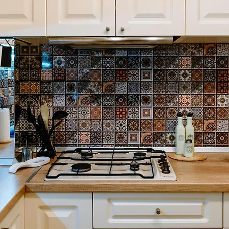 Apartment The Quark Modern Designed 2br Craiova