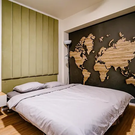 The Quark Modern Designed 2br *