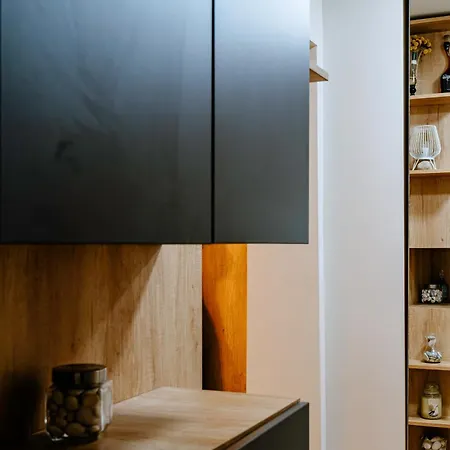 Apartment The Quark Modern Designed 2br Craiova