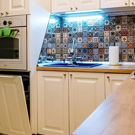 Apartment The Quark Modern Designed 2br *