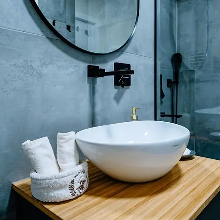 Apartment The Quark Modern Designed 2br