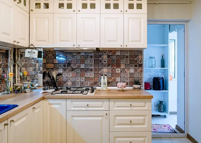 The Quark Modern Designed 2br Apartment *