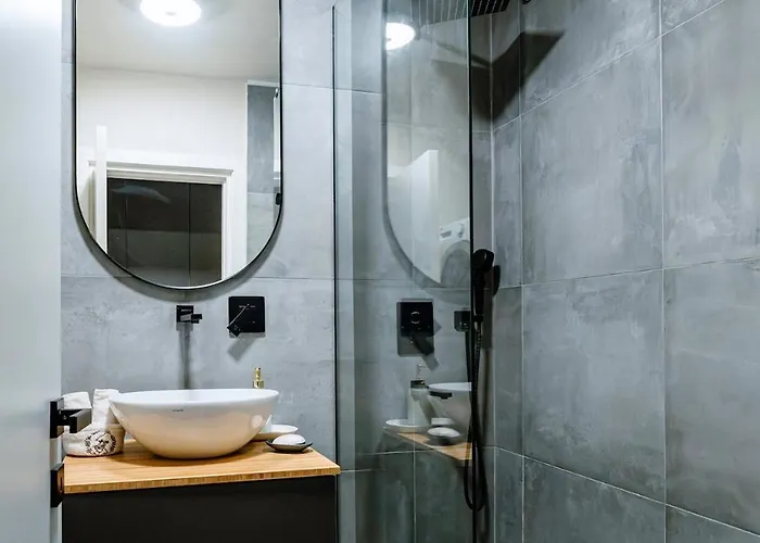 The Quark Modern Designed 2br Lejlighed Craiova