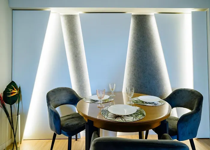 The Quark Modern Designed 2br * Craiova