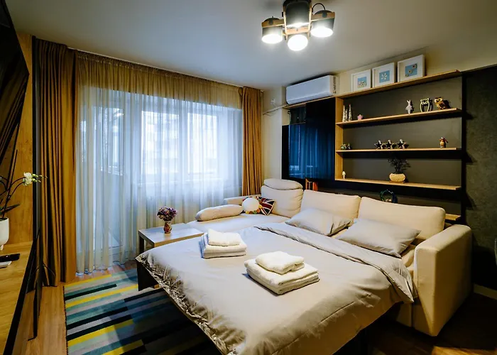 The Quark Modern Designed 2br Apartment