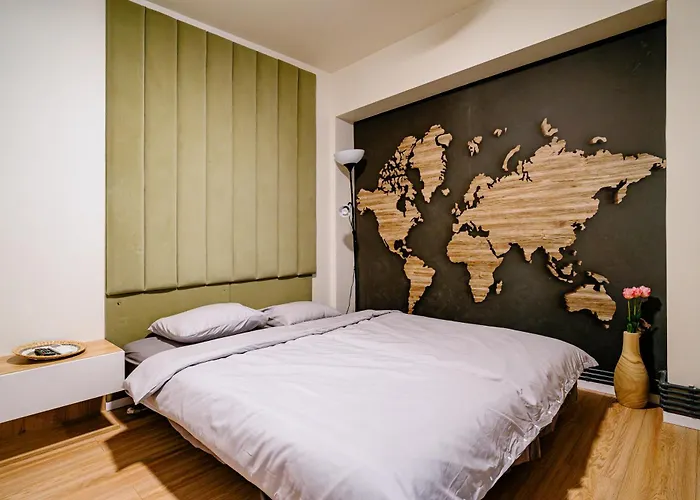 The Quark Modern Designed 2br *