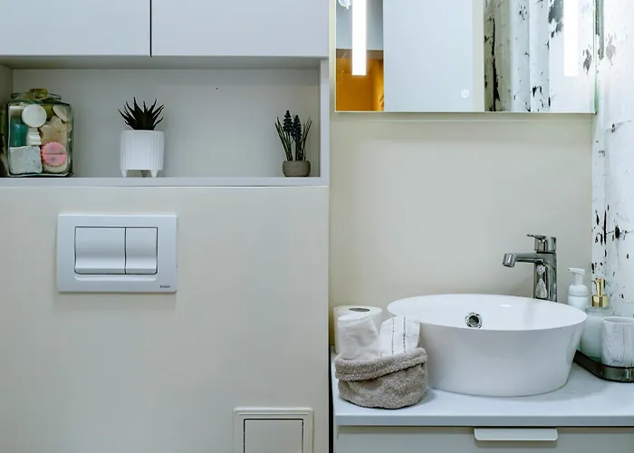 Apartment The Quark Modern Designed 2br