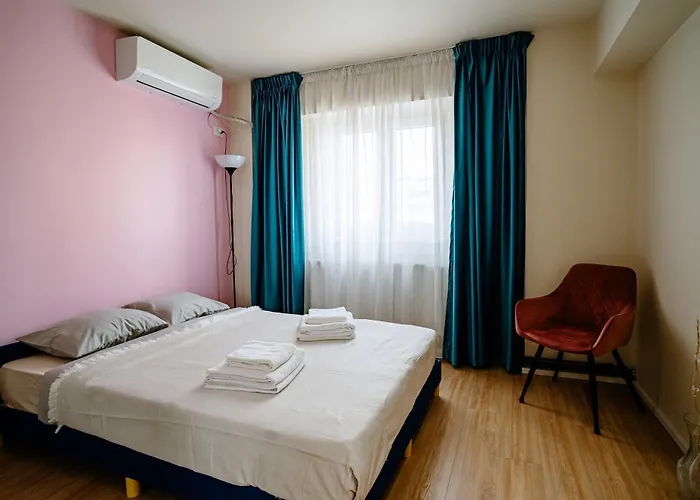 The Quark Modern Designed 2br Craiova